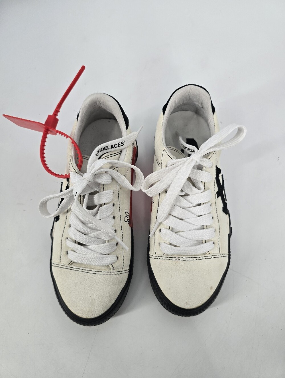 Off White New Arrow Low Vulcanized White Black Sneakers Size 35 US 5 - Picture 2 of 16